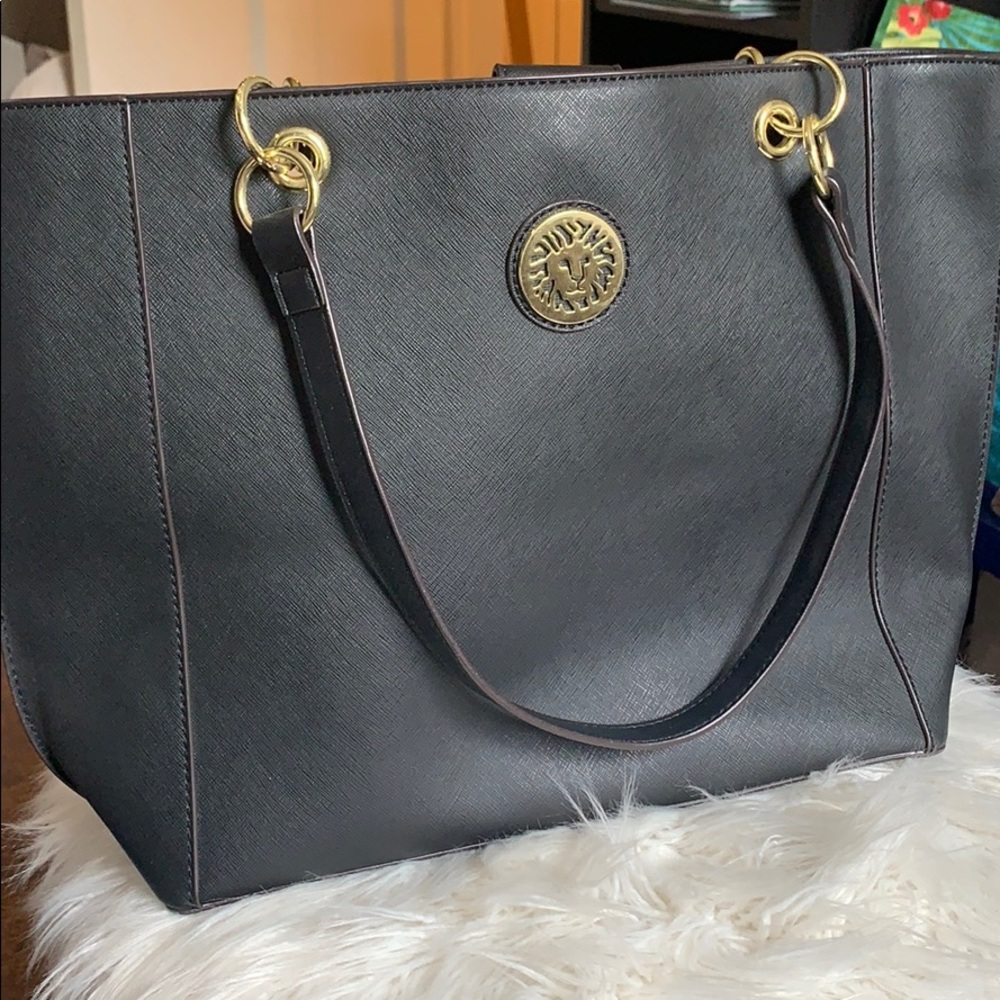 Anne Klein black purse